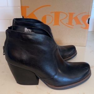 Korks by Kork-Ease booties size 8.5